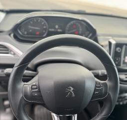 PEUGEOT 2008 1.2 PURETECH 130cv ALLURE