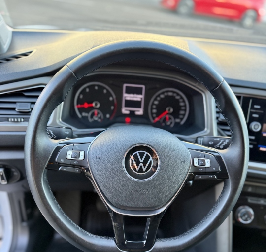 VOLKSWAGEN T-ROC CONNECT TSI 110cv